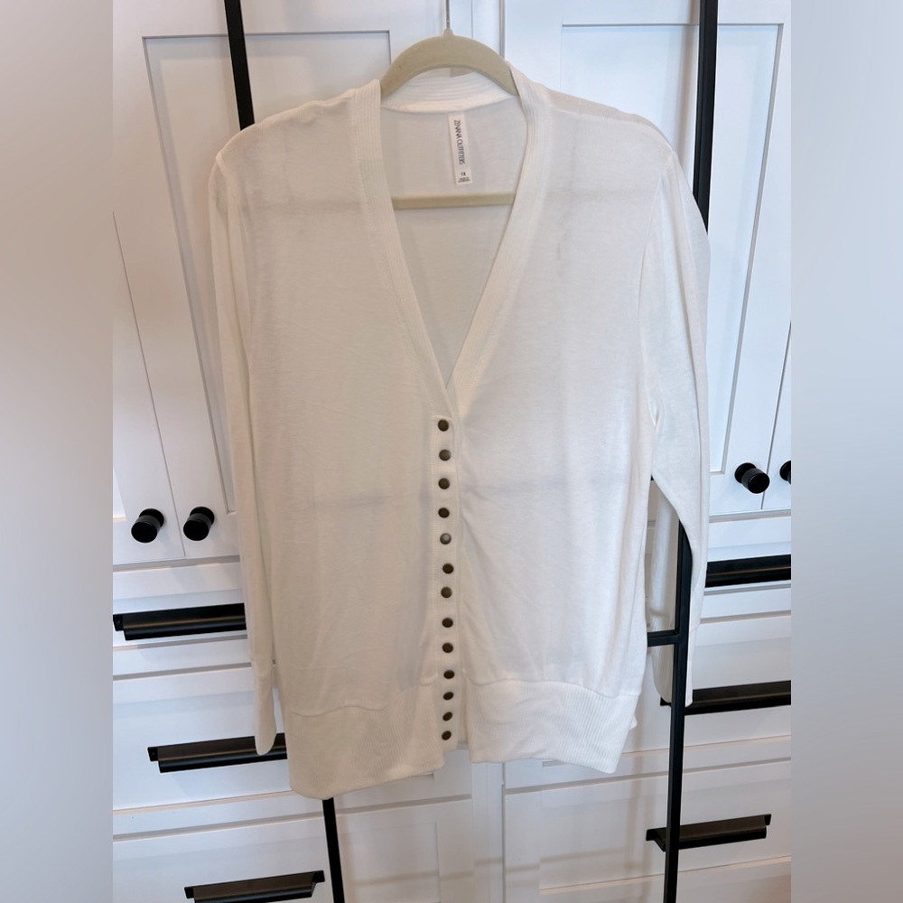 White knit cardigan